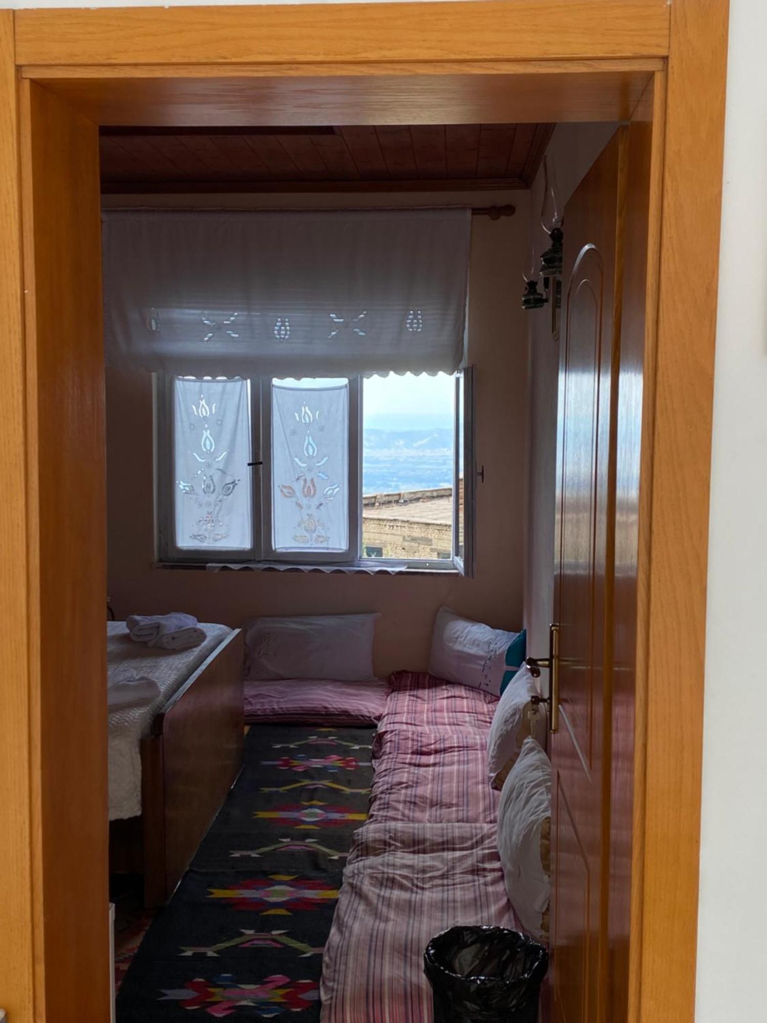 Vila Llulla Krujë 外观 照片
